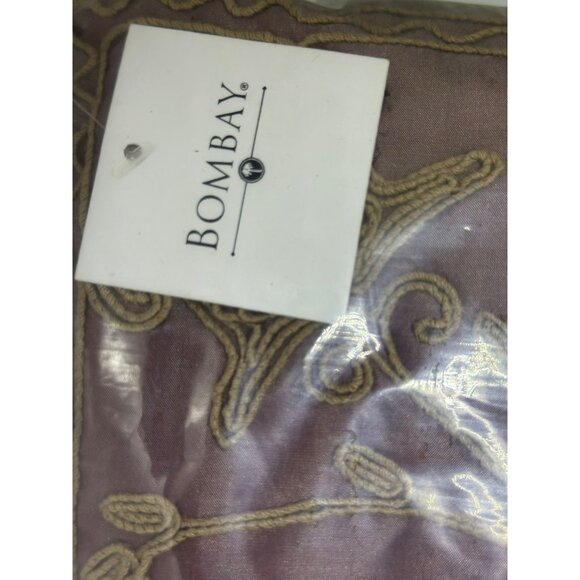 Bombay Lavender Medallion 16″ Decorative Throw Pillow – Floral Accent Cushion - Picture 3 of 9